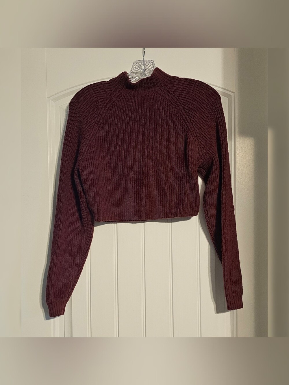 Hollister Women's Cropped Sweater Mock Neck